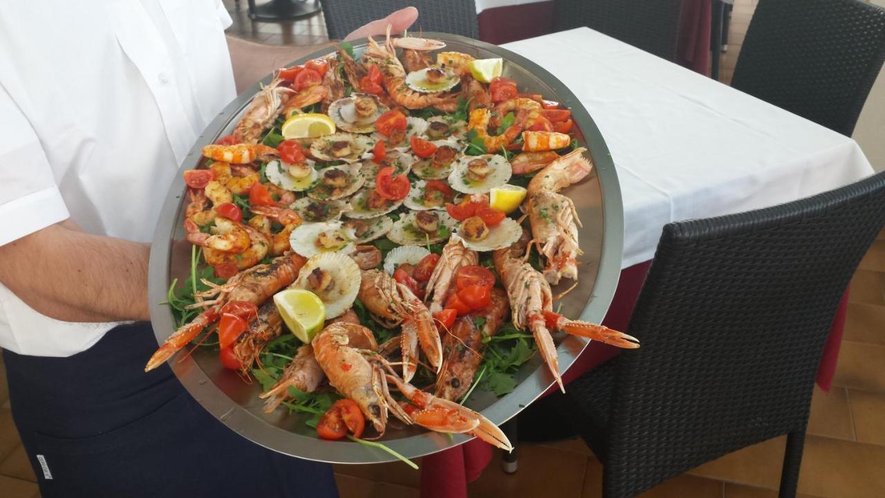 Hotel Alla Terrazza 비비오네 외부 사진