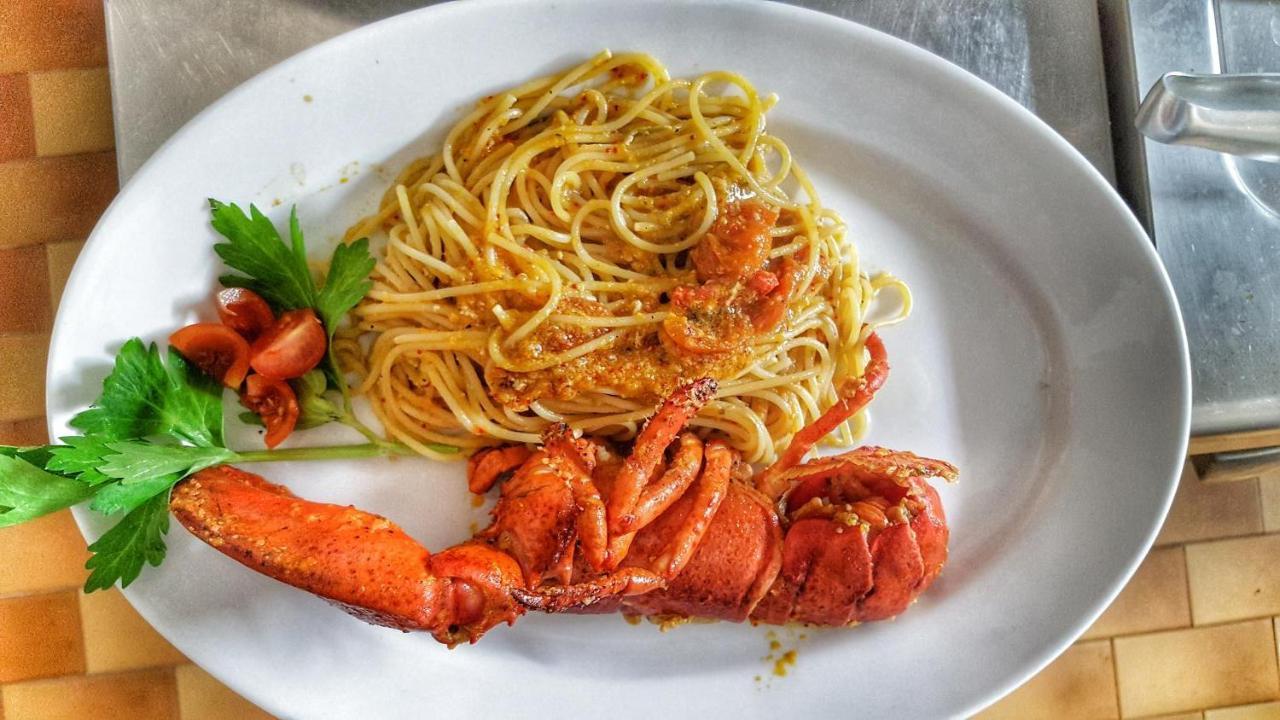 Hotel Alla Terrazza 비비오네 외부 사진
