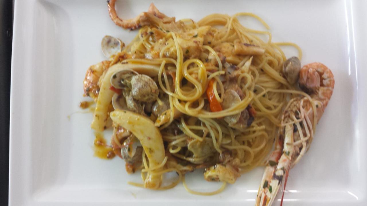 Hotel Alla Terrazza 비비오네 외부 사진